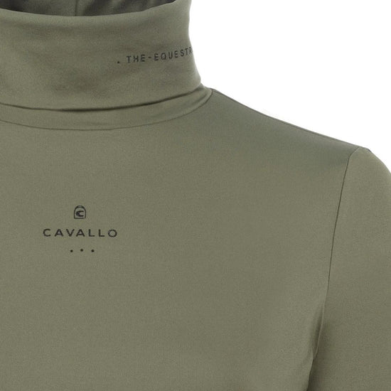 Green equestrian sleeve with 'Cavallo' branding on a white background